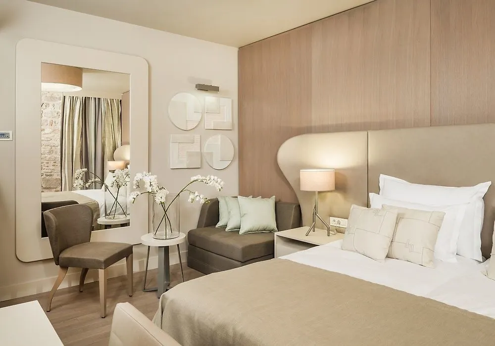 Art Hotel Kalelarga Zadar 4*,